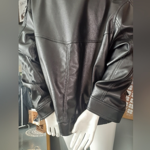 Zara Nwot Black Faux Leather Jacket with Removable Faux Fur Collar - Picture 3 of 16